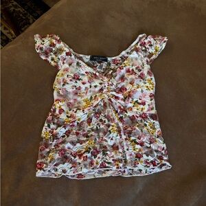 Vintage Garden Floral Ruched Women’s Top - White/Pink